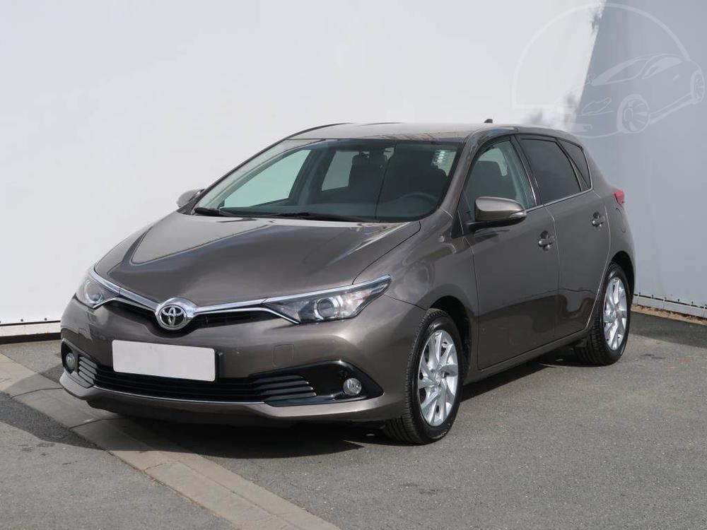 Toyota Auris 1.6 Valvematic, Serv.kniha