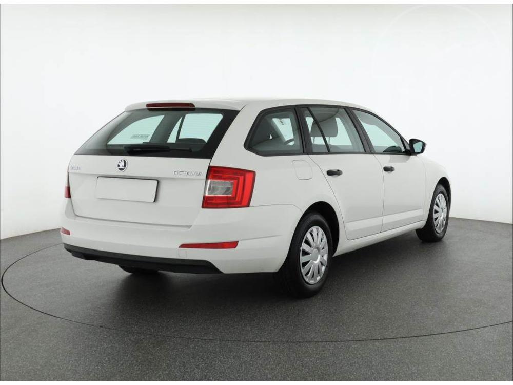 koda Octavia 1.6 TDI, R,2.maj, Serv.kniha