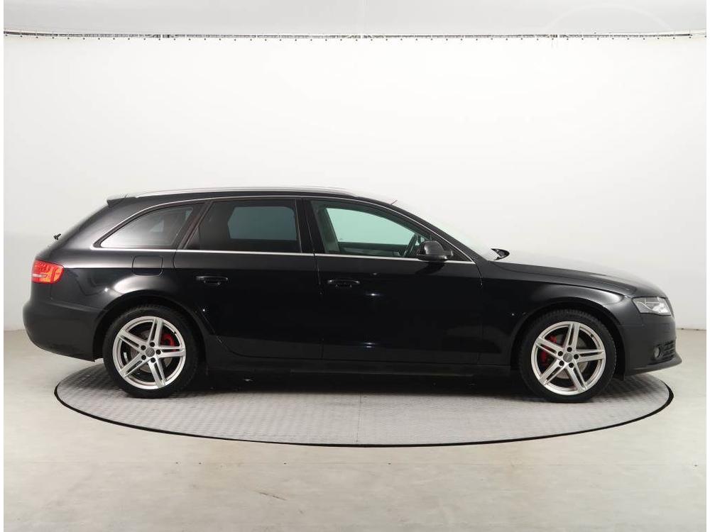 Audi A4 2.0 TDI, Xenony