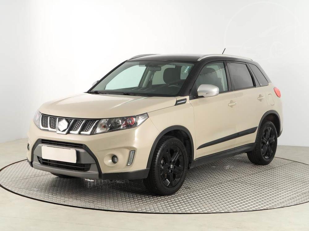 Suzuki Vitara 1.4 BoosterJet, Navi