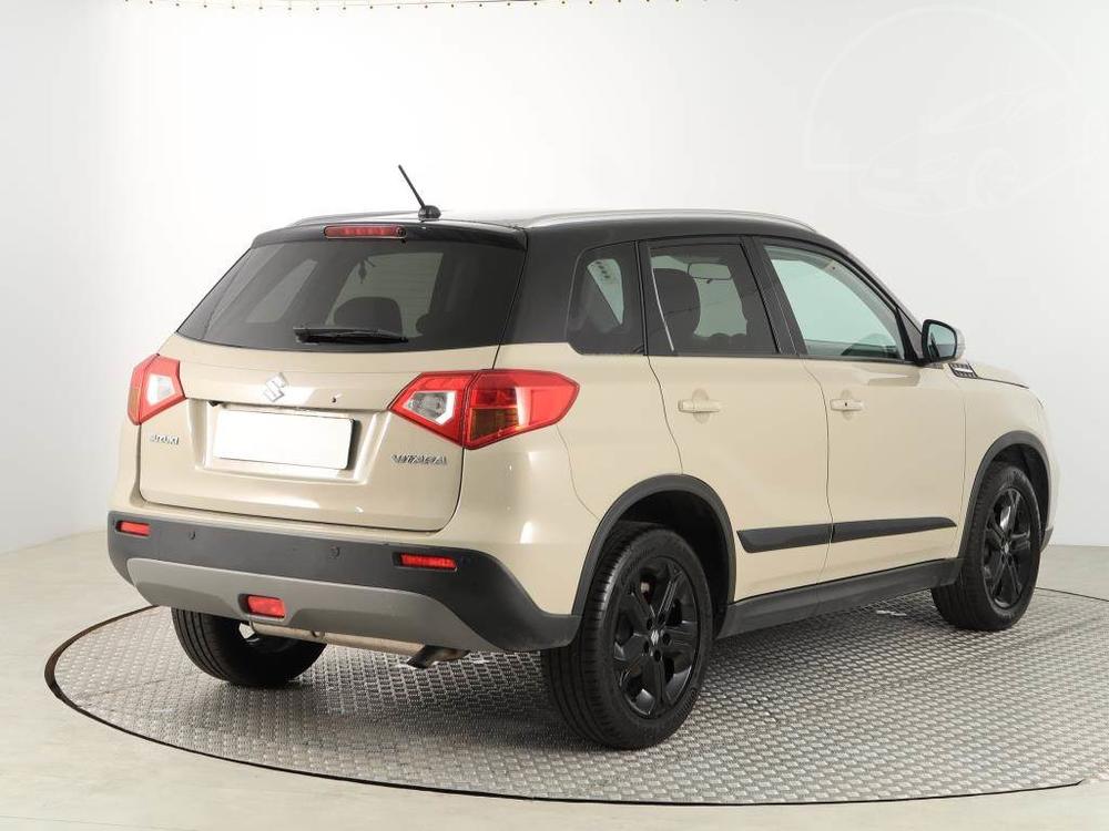 Suzuki Vitara 1.4 BoosterJet, Navi