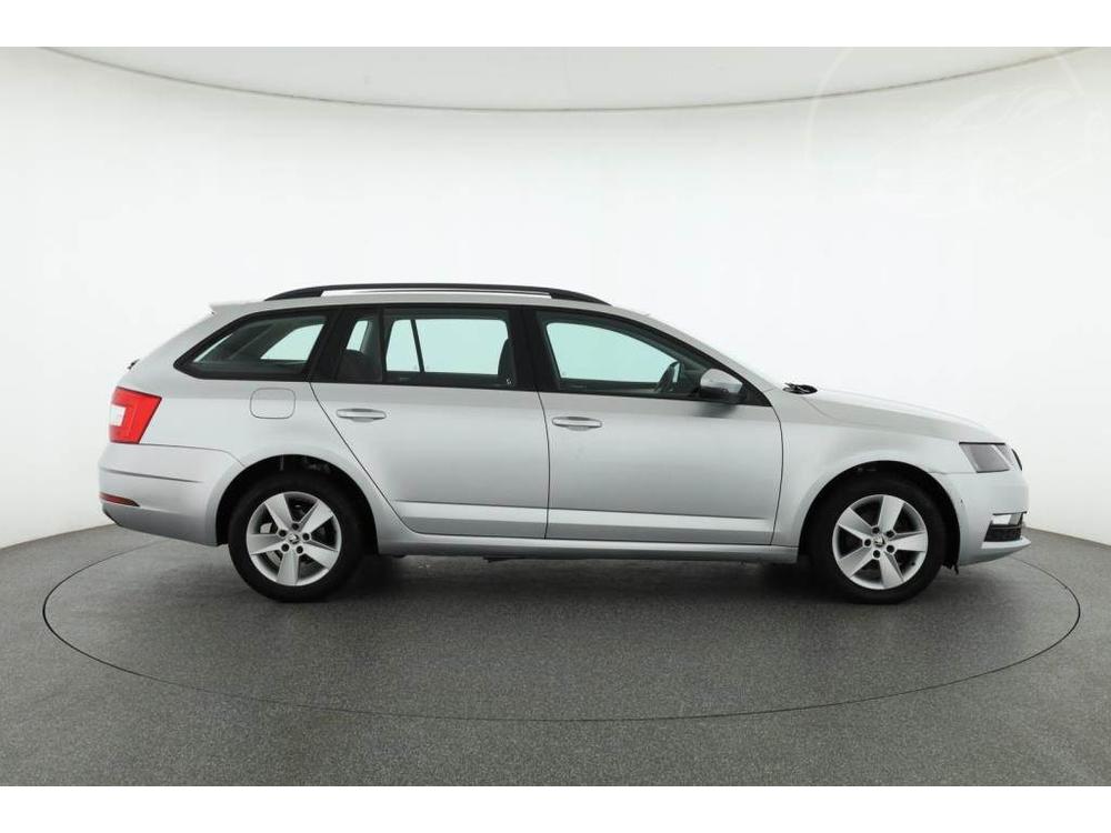 koda Octavia 1.6 TDI, R,2.maj, Klima