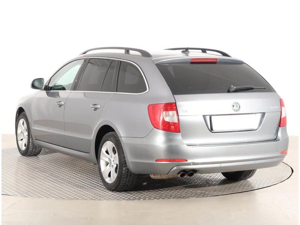 koda Superb 1.6 TDI, Serv.kniha