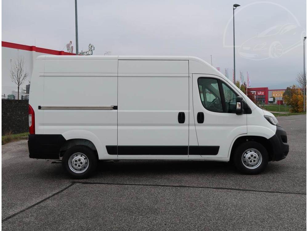 Peugeot Boxer 2.2 BlueHDi, L2H2, Furgon