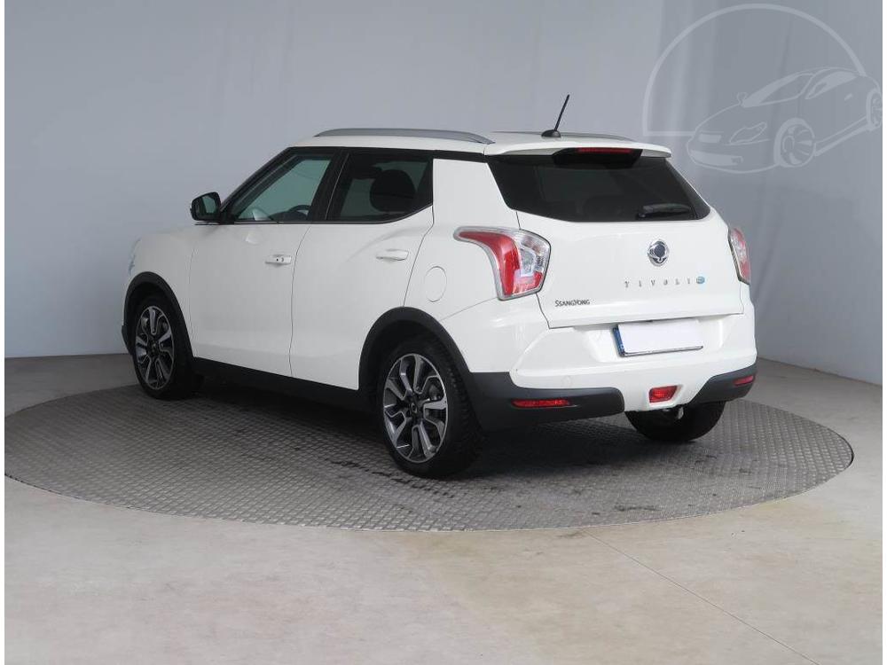 SsangYong Tivoli 1.6 e-XDi, Ke, Navi