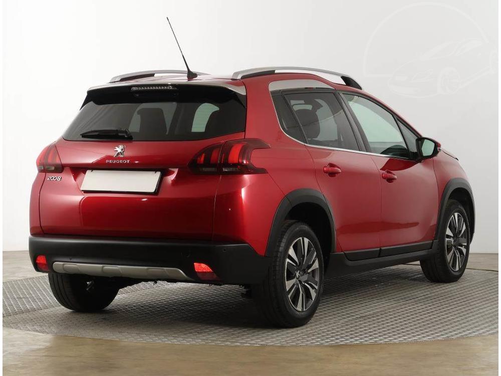 Peugeot 2008 1.2 PureTech, Automat, R