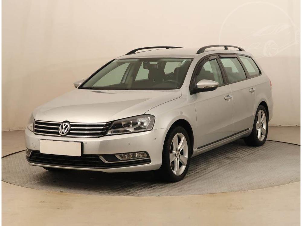 Volkswagen Passat 1.6 TDI, Automatick klima