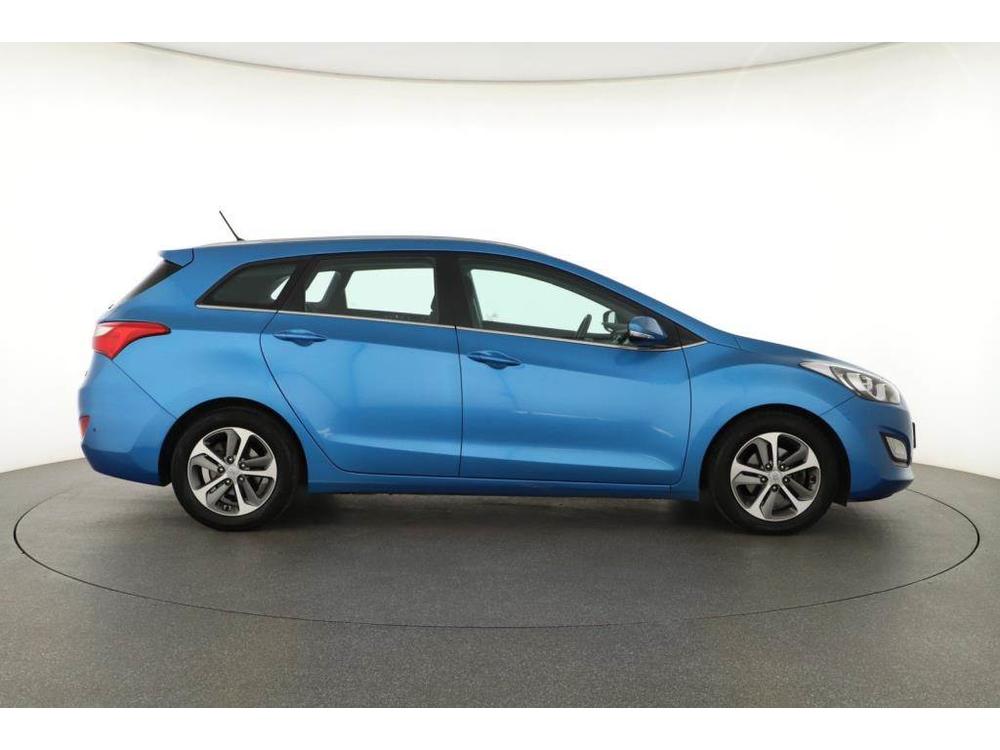 Hyundai i30 1.6 GDI, Weekend, NOV CENA