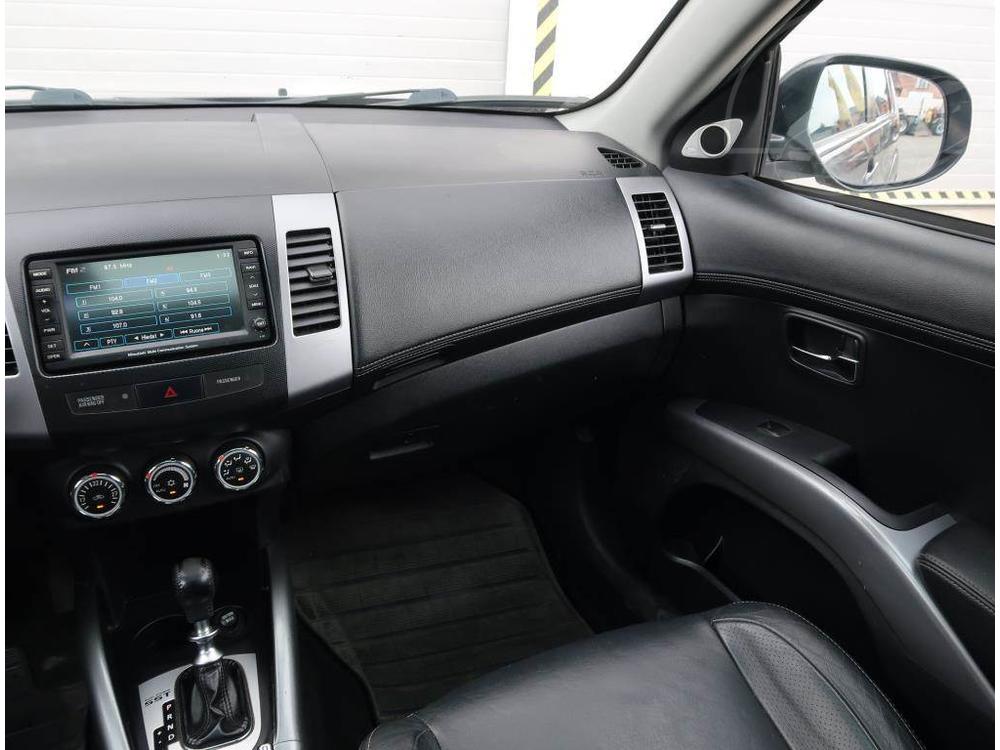 Mitsubishi Outlander 2.2 DI-D, 4X4, Automat