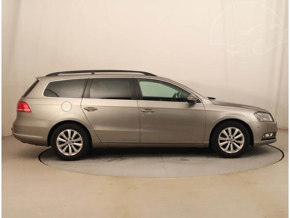 Volkswagen Passat 2.0 TDI, R,2.maj