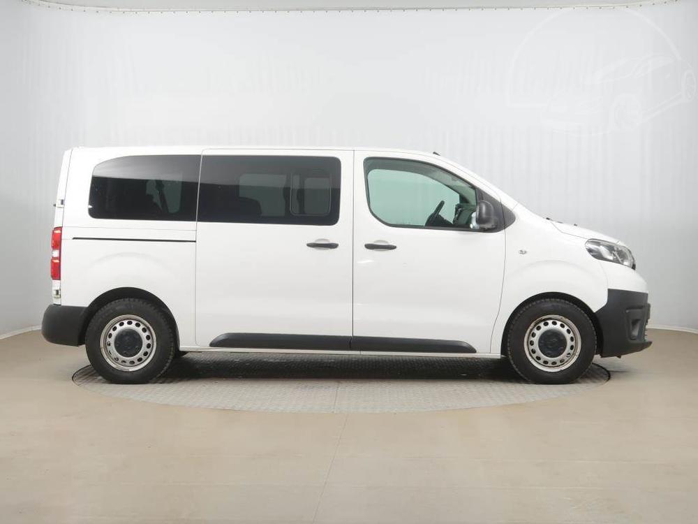 Toyota ProAce 1.5 D-4D, Kombi, 8 mst, L1