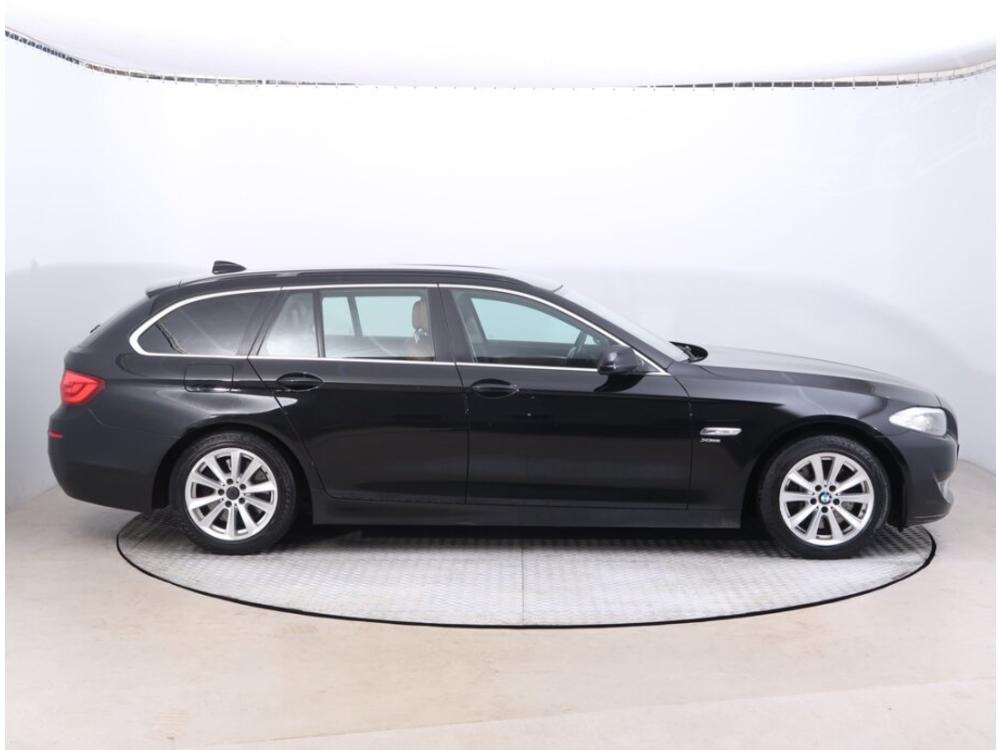 BMW 530 530d xDrive, NOV CENA, 4X4