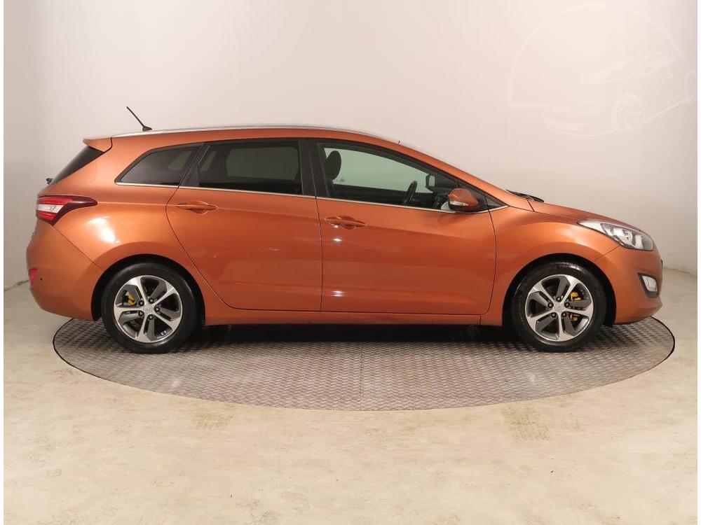 Hyundai i30 1.6 GDI, Serv.kniha