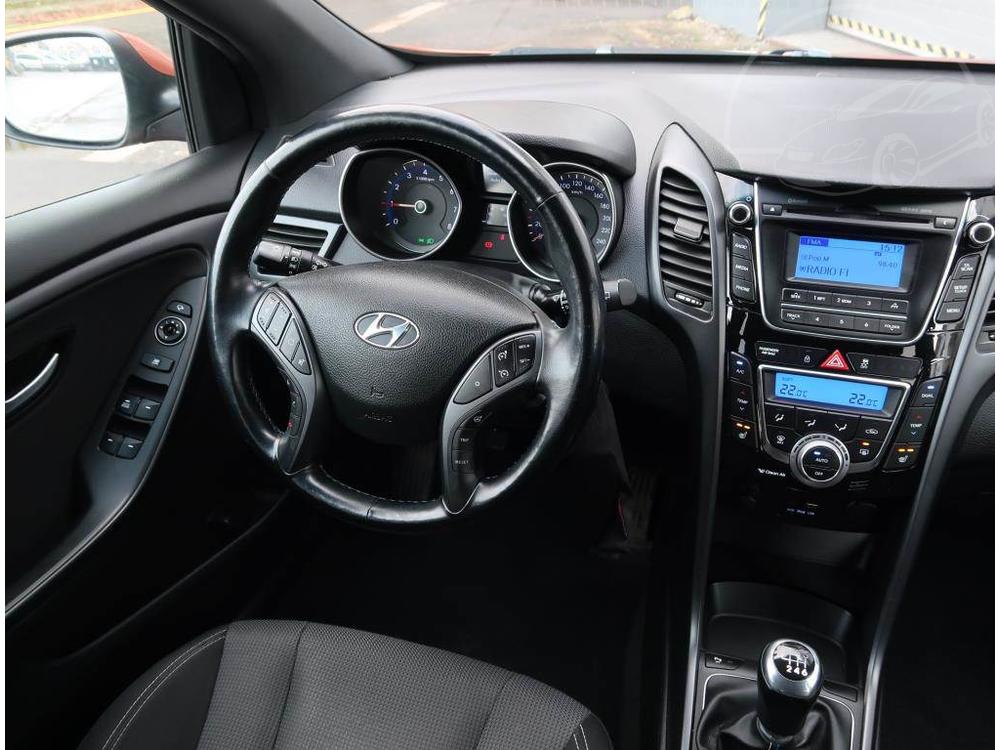 Hyundai i30 1.6 GDI, Serv.kniha