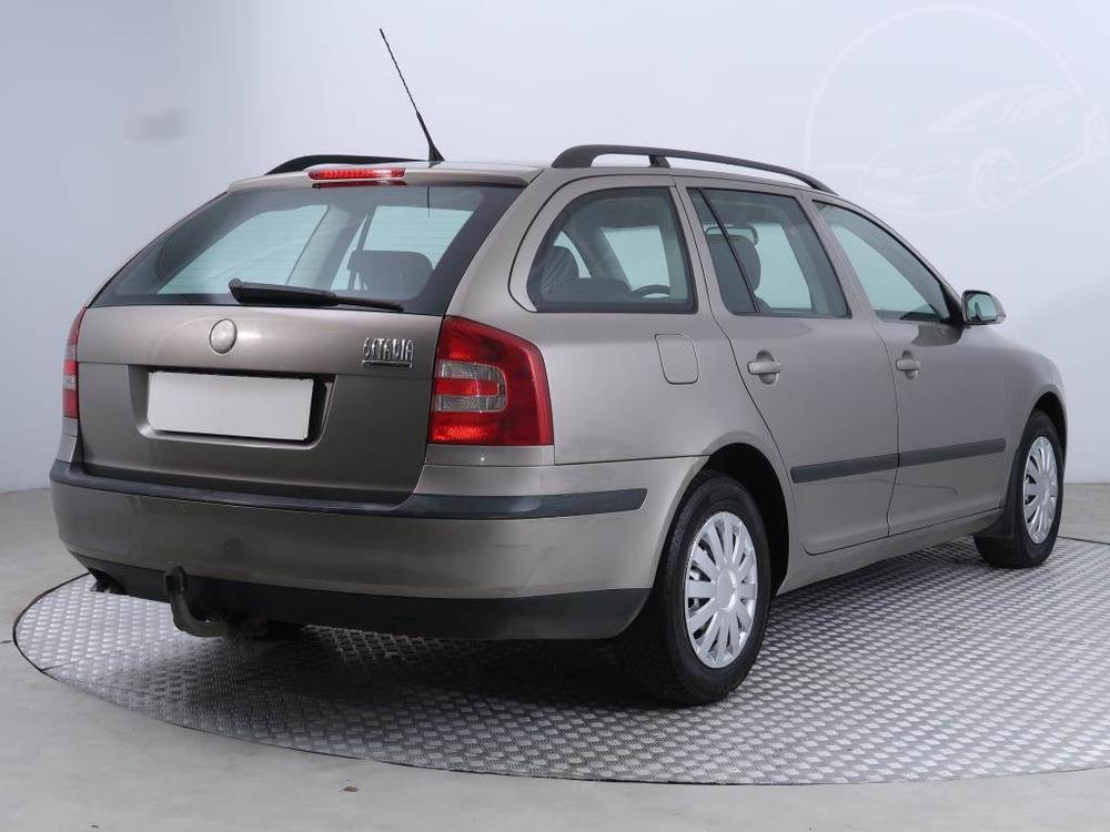 koda Octavia 1.9 TDI, Automat, po STK