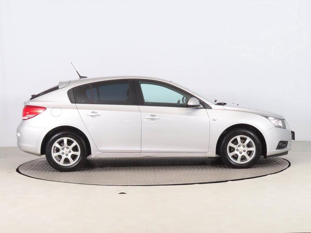 Chevrolet Cruze 2.0 VCDi, Automat, Navi, Klima