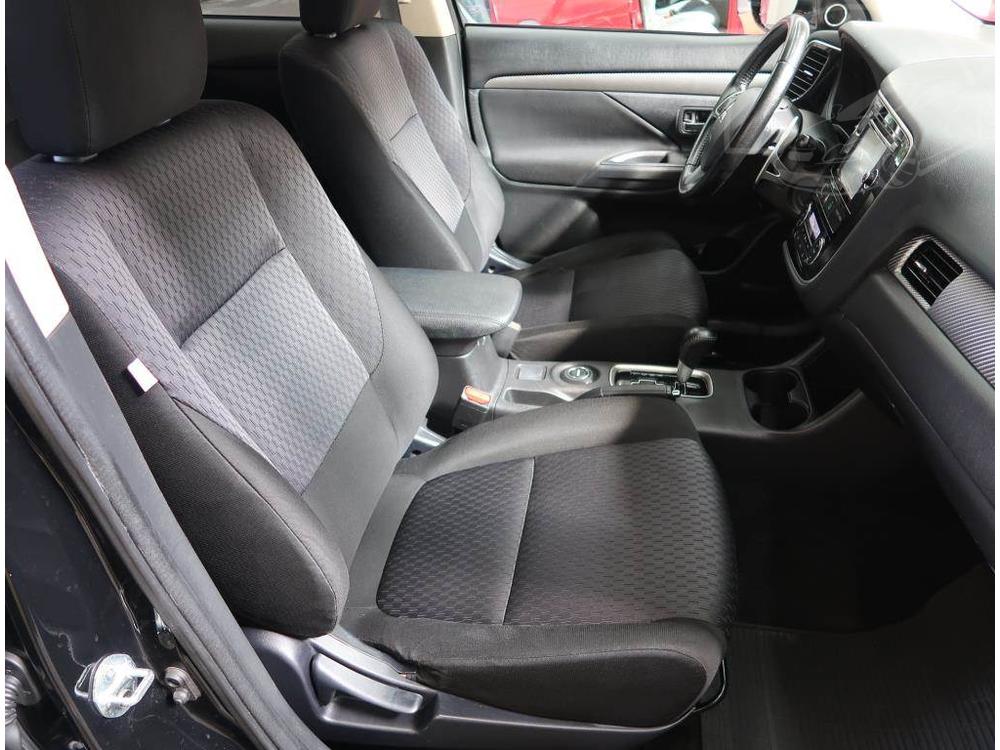 Mitsubishi Outlander 2.2 DI-D, 4X4, Automat