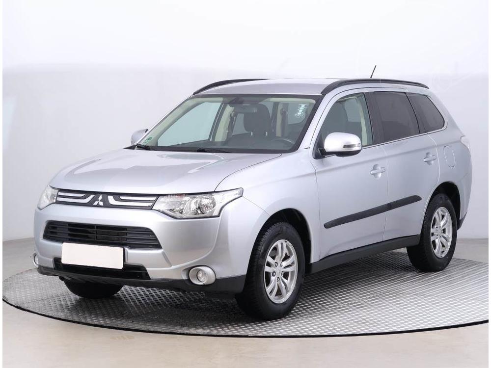 Mitsubishi Outlander 2.0, Serv.kniha