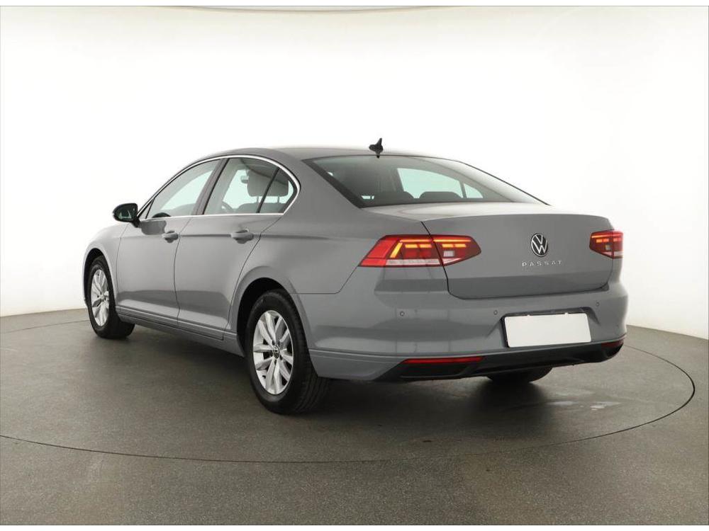 Volkswagen Passat 1.5 TSI, R,1.maj