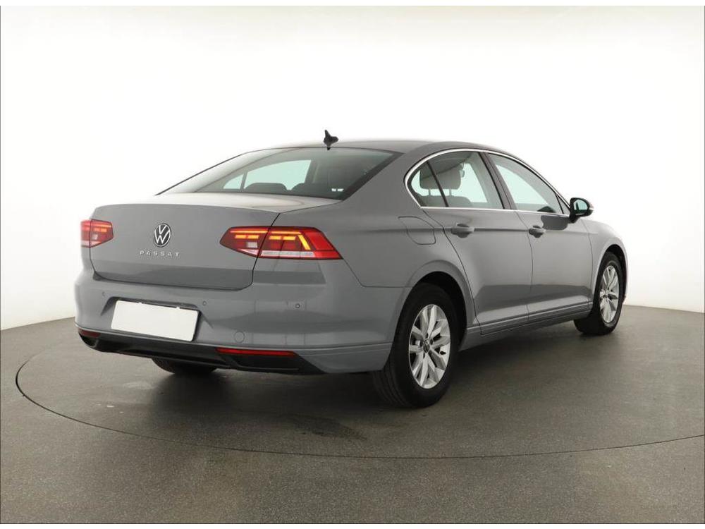 Volkswagen Passat 1.5 TSI, R,1.maj