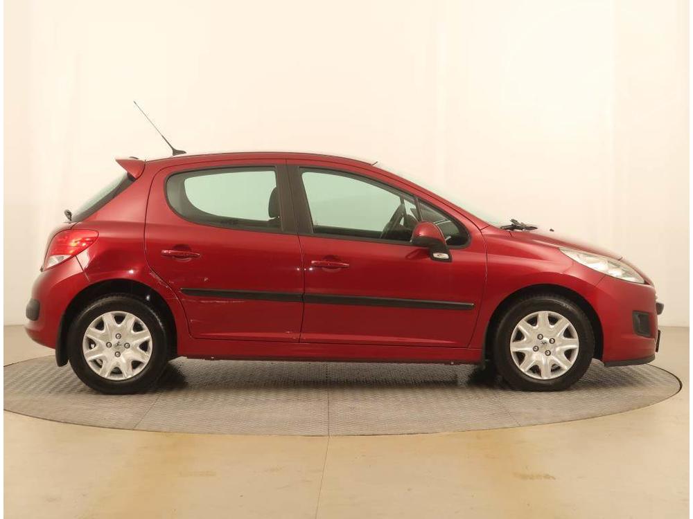 Peugeot 207 1.4 VTi, zamluveno