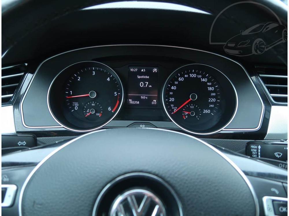 Volkswagen Passat 2.0 TDI, Highline, Automat