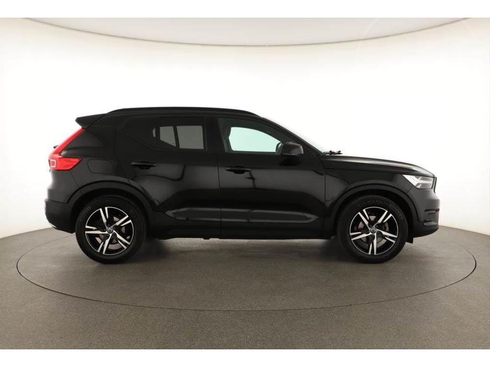 Volvo XC40 D3, R-Design, Serv.kniha, Ke