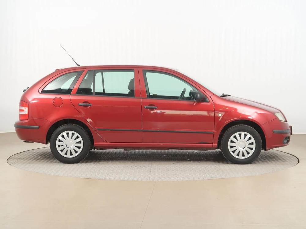 koda Fabia 1.2 12V, Serv.kniha, po STK