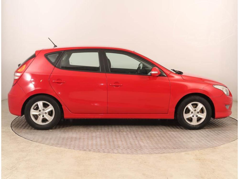 Hyundai i30 1.4 CVVT, Tan