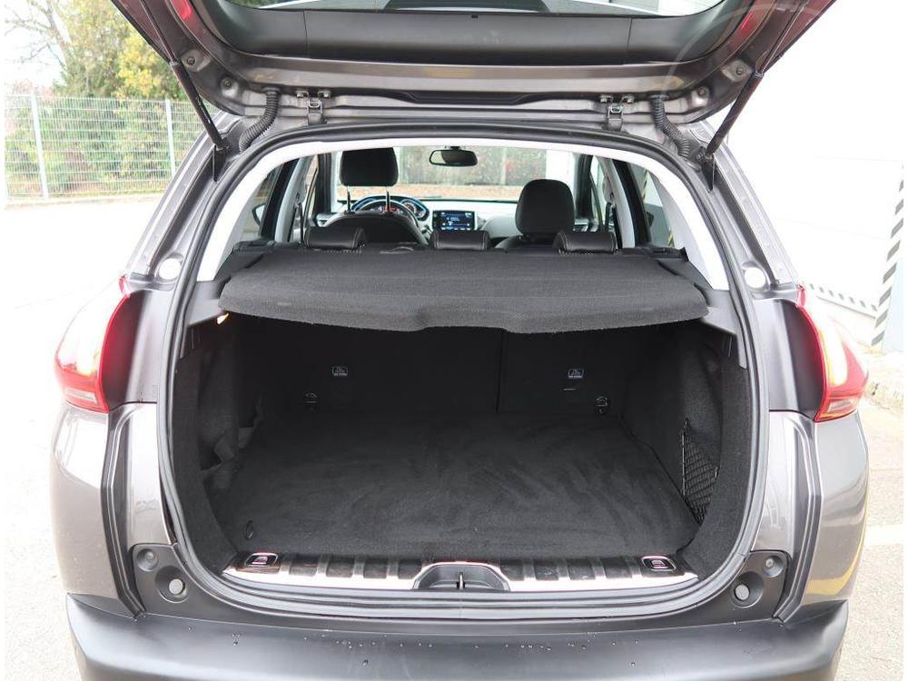 Peugeot 2008 1.2 PureTech, Allure, Automat