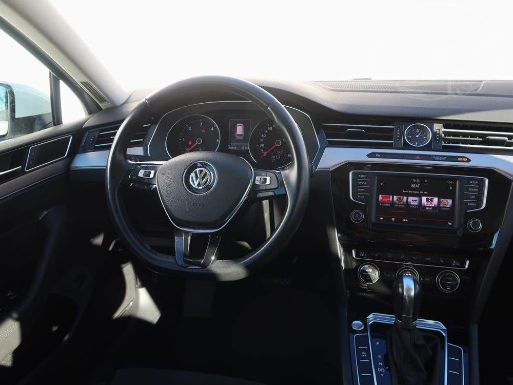 Volkswagen Passat 2.0 TDI, Automat, R,2.maj