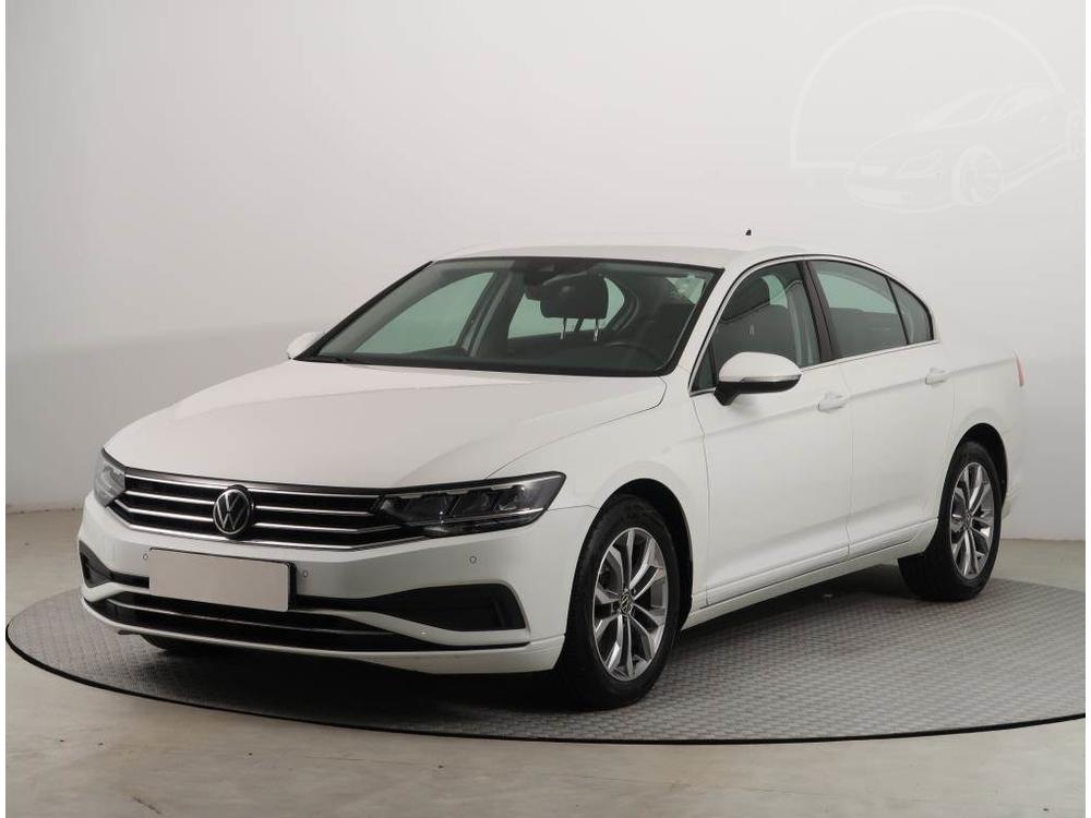 Volkswagen Passat 1.5 TSI, R,2.maj, Serv.kniha