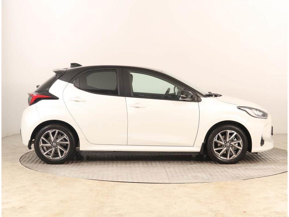 Toyota Yaris 1.5 VVT-i Hybrid, Automat, R