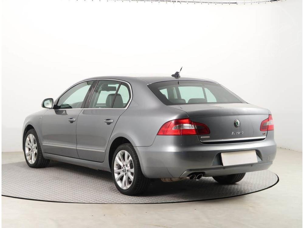 koda Superb 2.0 TDI, Elegance, Automat