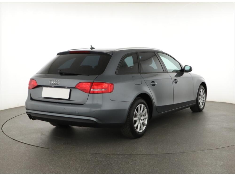 Audi A4 2.0 TDI, Automat, Serv.kniha