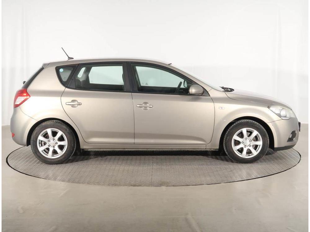 Kia Ceed 1.6 CVVT, Serv.kniha