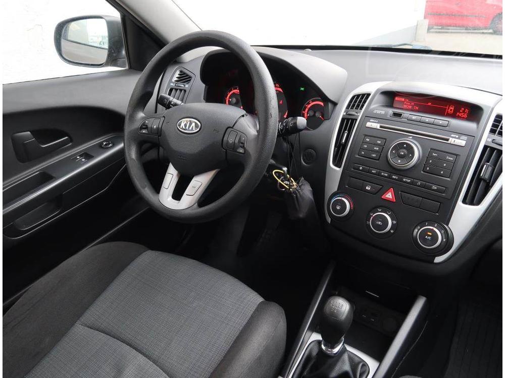 Kia Ceed 1.6 CVVT, Serv.kniha