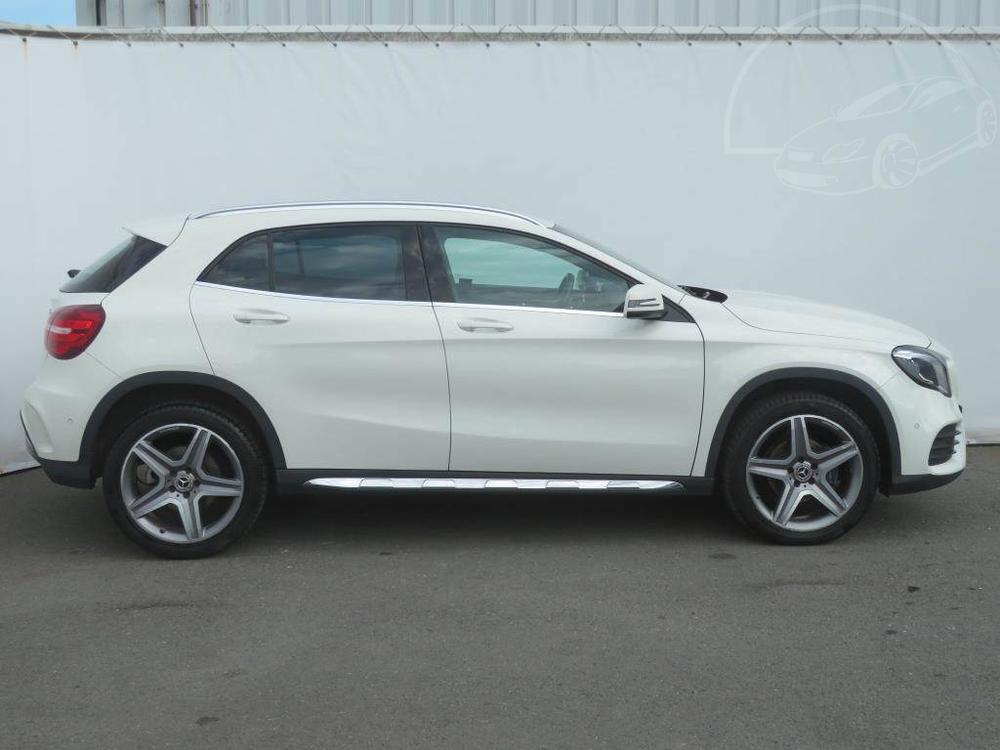 Mercedes-Benz GLA  200d 4MATIC, AMG Line, 4X4