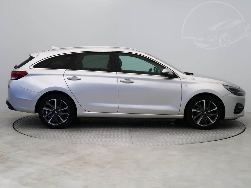 Hyundai i30 1.5 T-GDI MHEV, R,1.maj