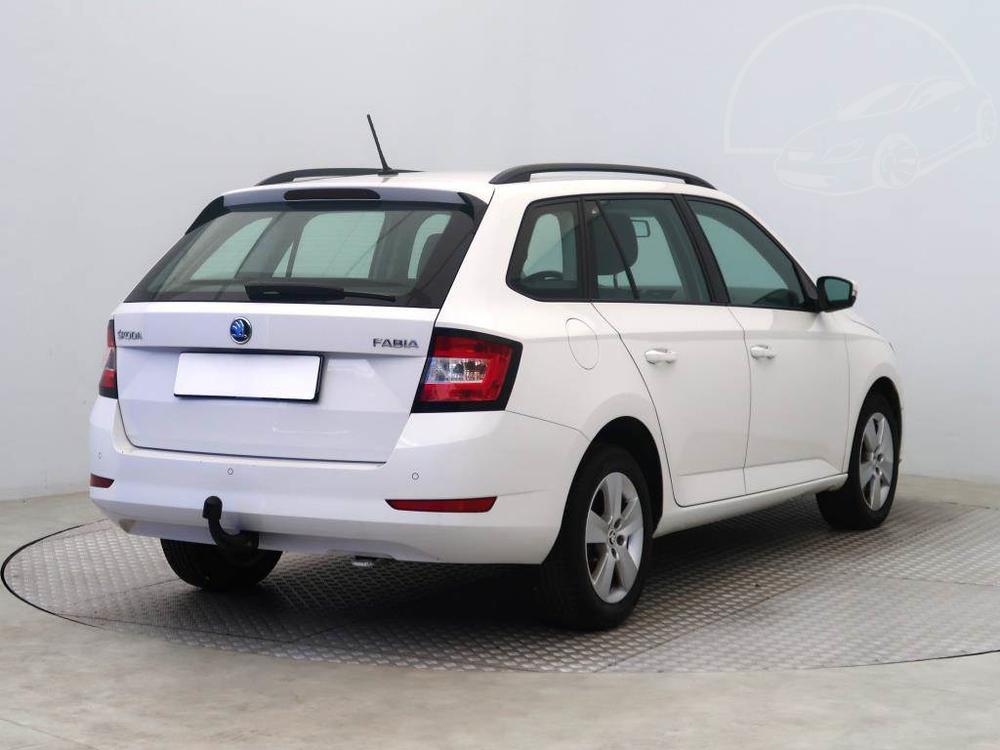 koda Fabia 1.0 TSI, Klima, El. okna