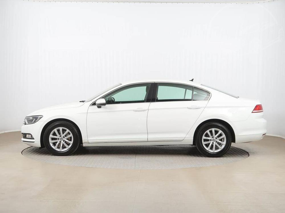 Volkswagen Passat 2.0 TDI, NOV CENA, Automat