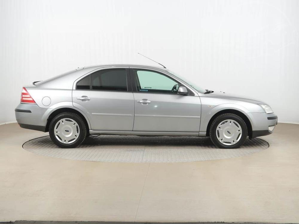 Ford Mondeo 1.8 16V, po STK