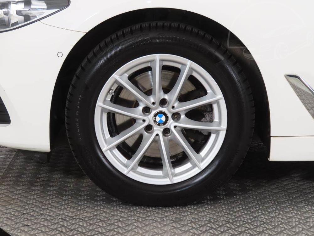 BMW 520 520d xDrive, NOV CENA, 4X4