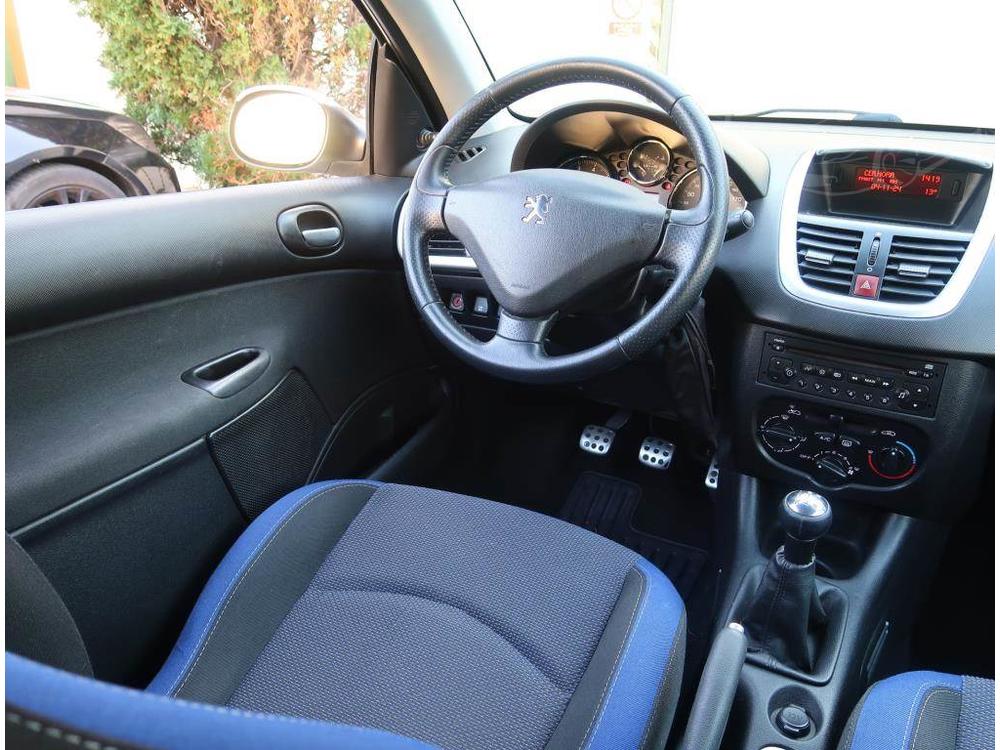 Peugeot 206 1.4 i, v provozu, Klima