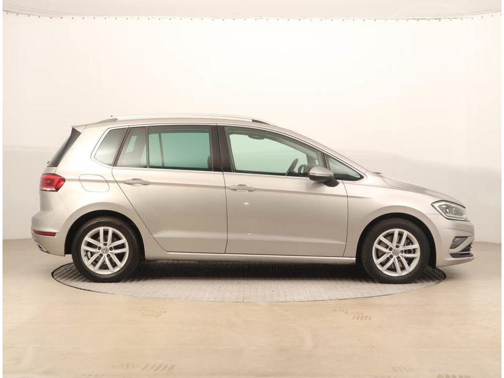 Volkswagen Golf 1.5 TSI, Highline, Automat, R