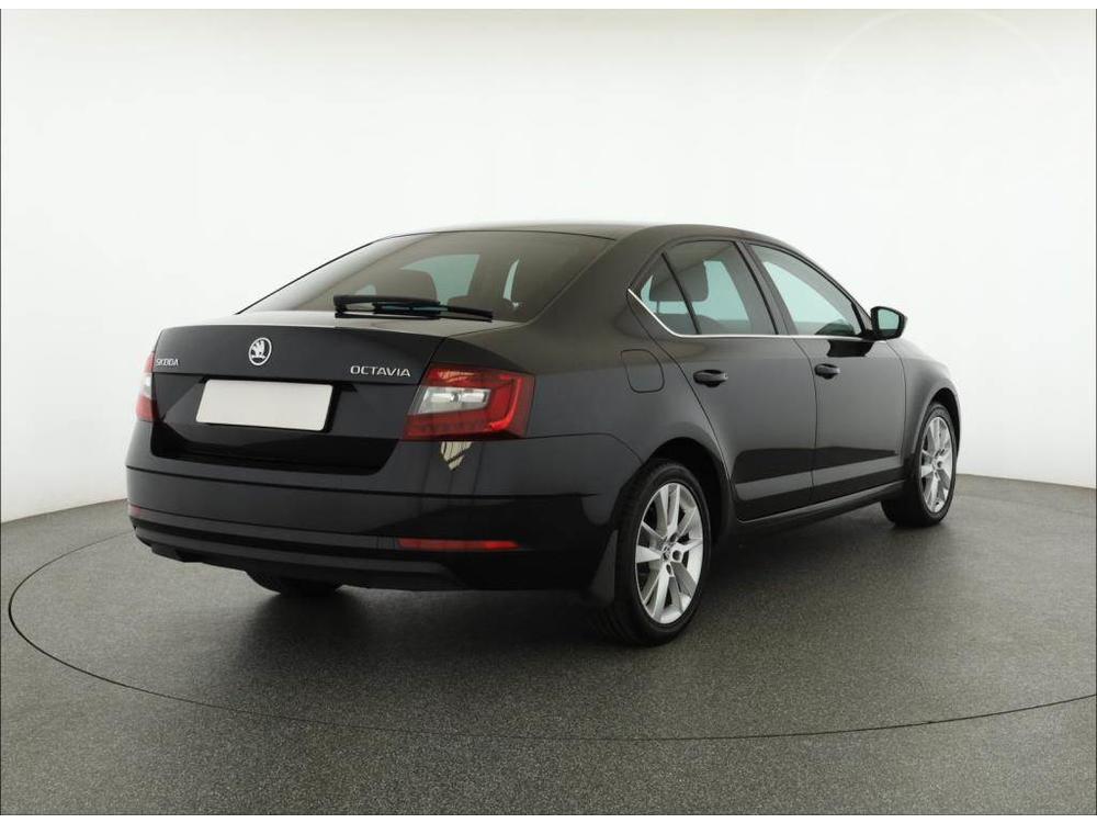 koda Octavia 1.6 TDI, R,2.maj, Serv.kniha