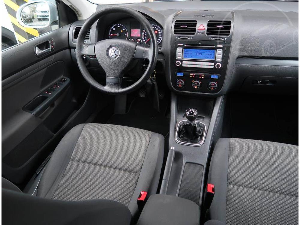 Volkswagen Golf 1.9 TDI, Serv.kniha, Tan