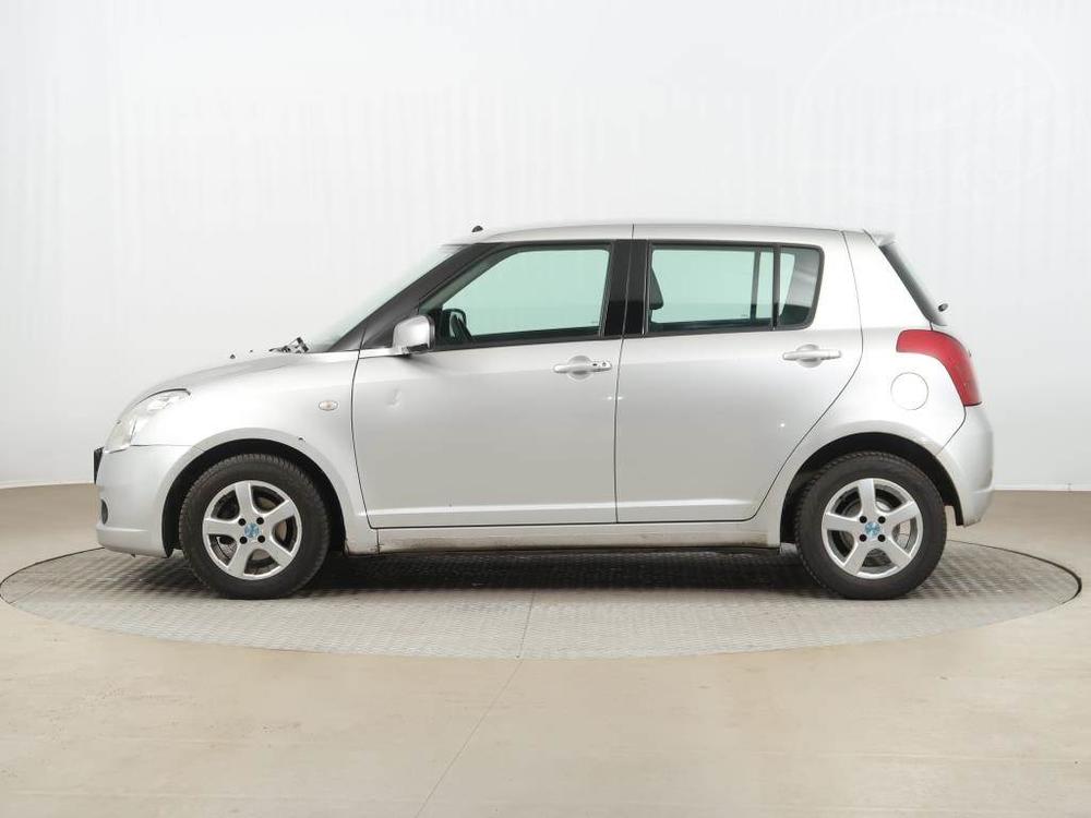 Suzuki Swift 1.3, zamluveno