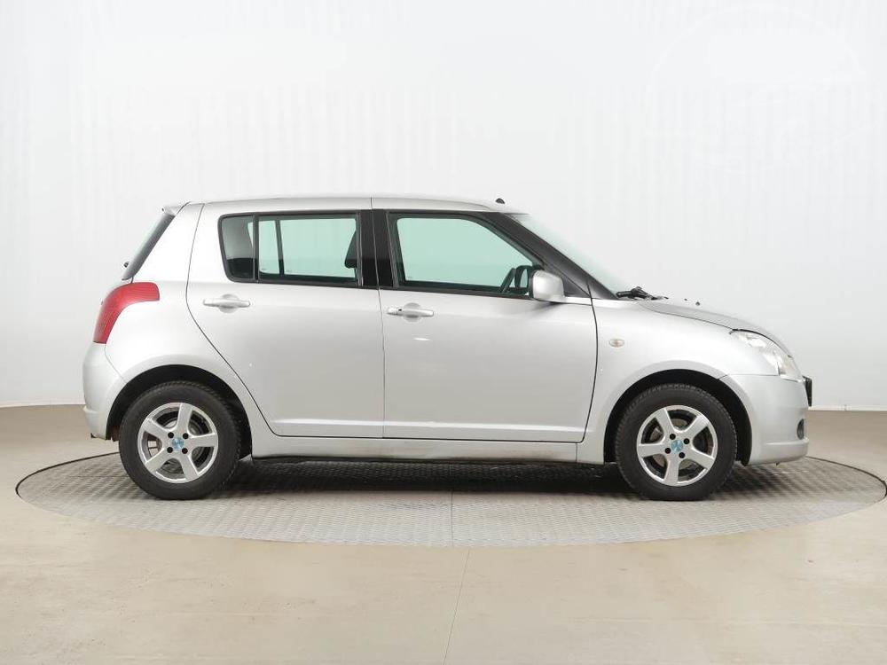 Suzuki Swift 1.3, zamluveno