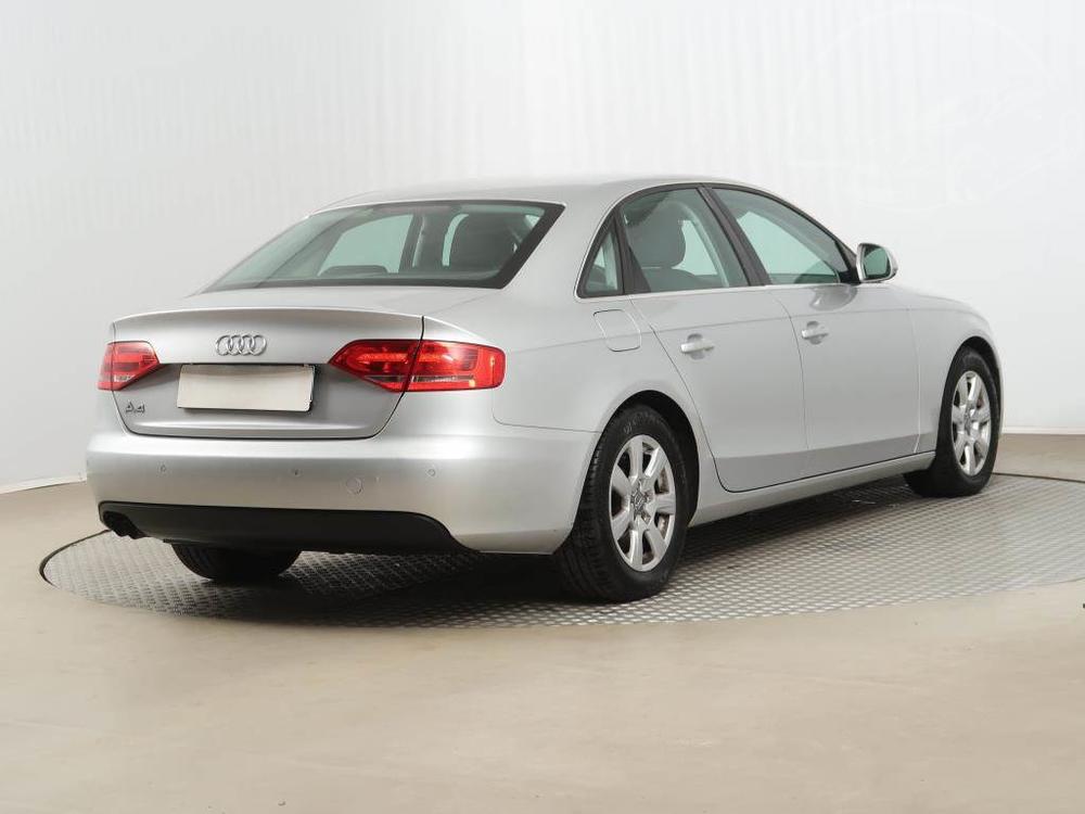 Audi A4 1.8 TFSI, Xenony